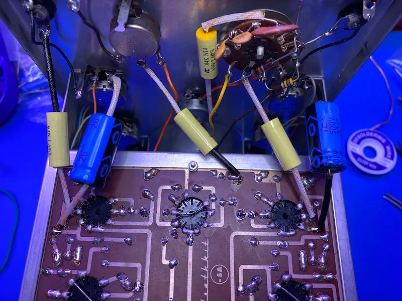 Top Board caps