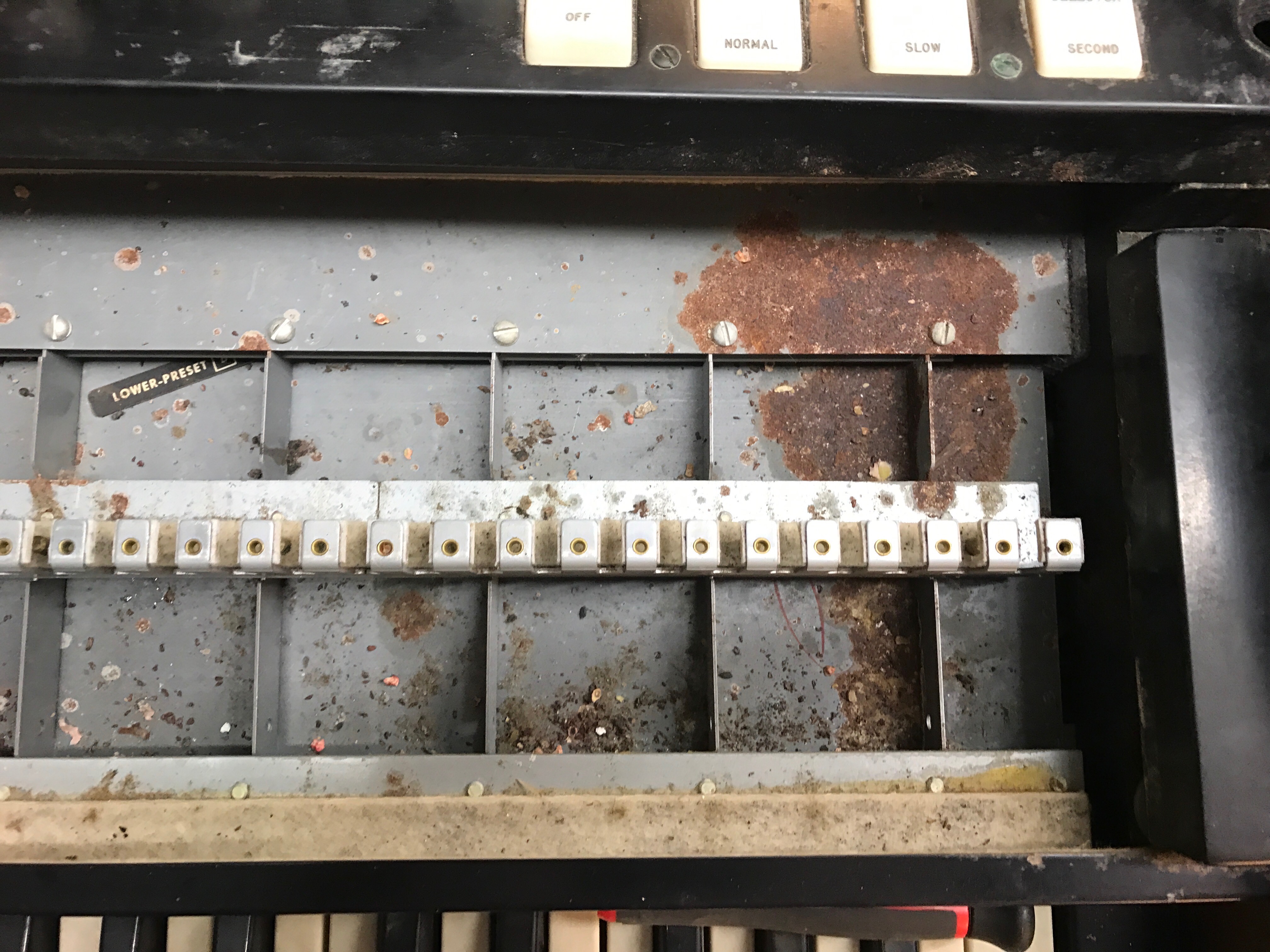 Keybed rust